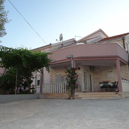 Vila Emilija Trogir Eksteriør billede