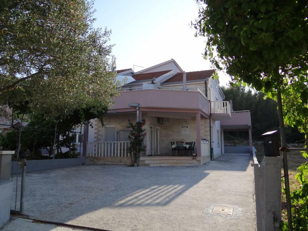 Vila Emilija Trogir Eksteriør billede