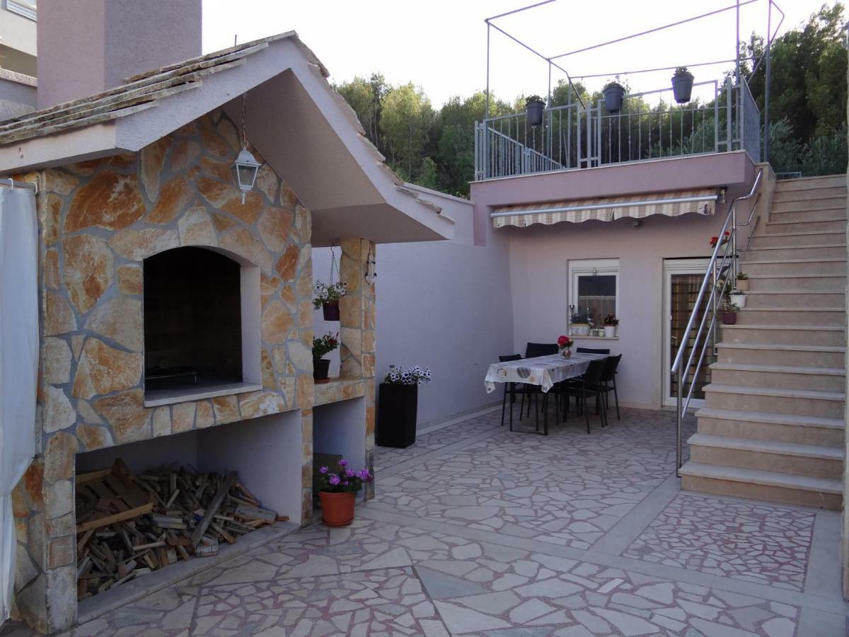 Vila Emilija Trogir Eksteriør billede