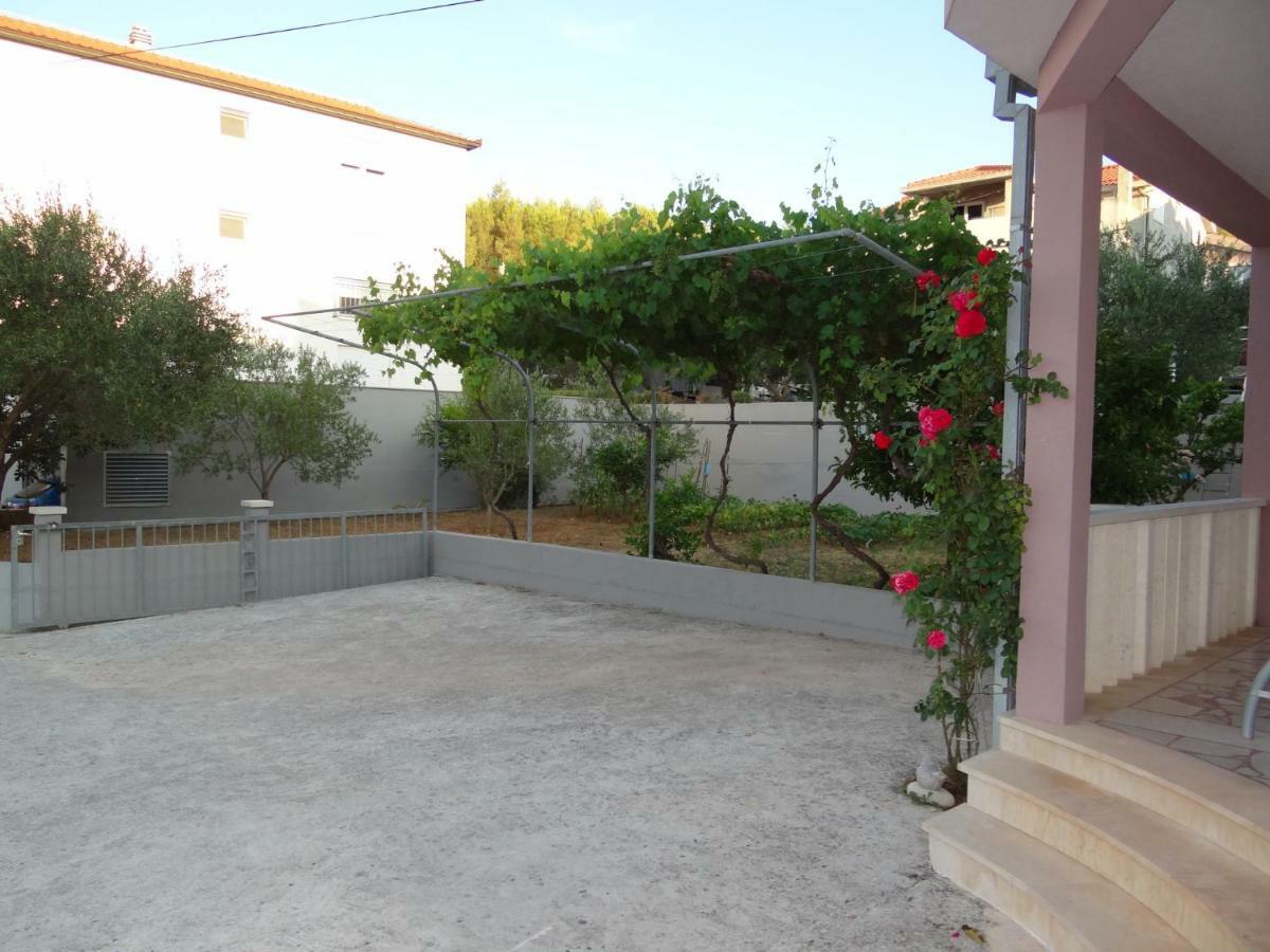Vila Emilija Trogir Eksteriør billede